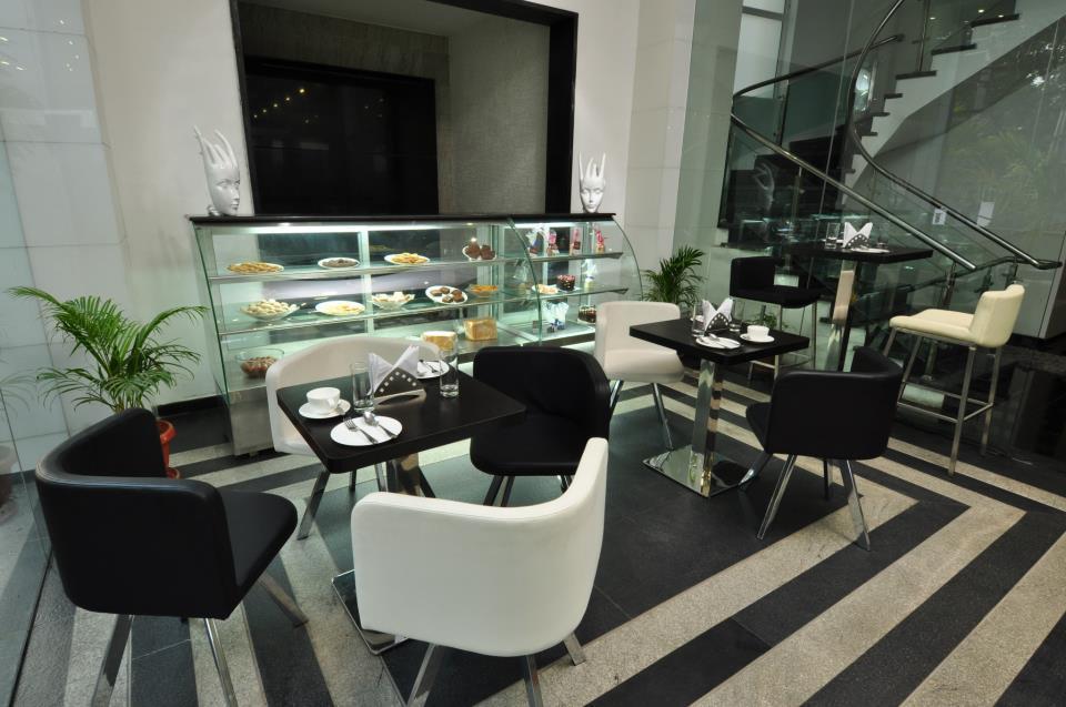 Hotel Vijay Parkinn, Gandhipuram, Коямпутур Екстер'єр фото