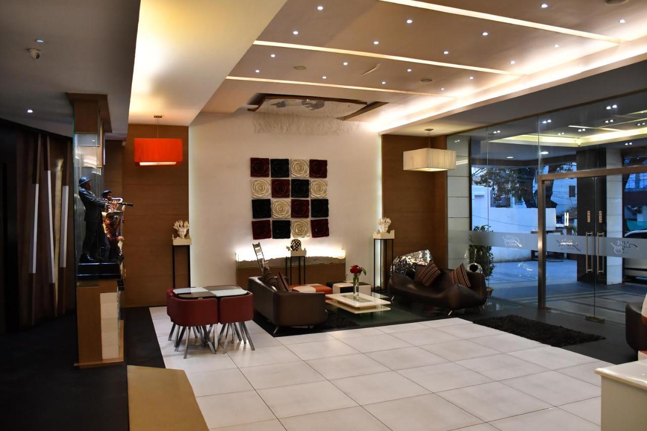 Hotel Vijay Parkinn, Gandhipuram, Коямпутур Екстер'єр фото