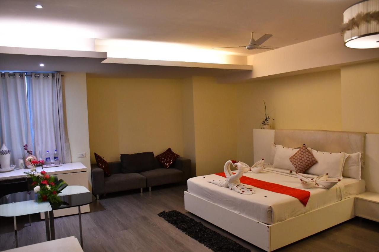 Hotel Vijay Parkinn, Gandhipuram, Коямпутур Екстер'єр фото