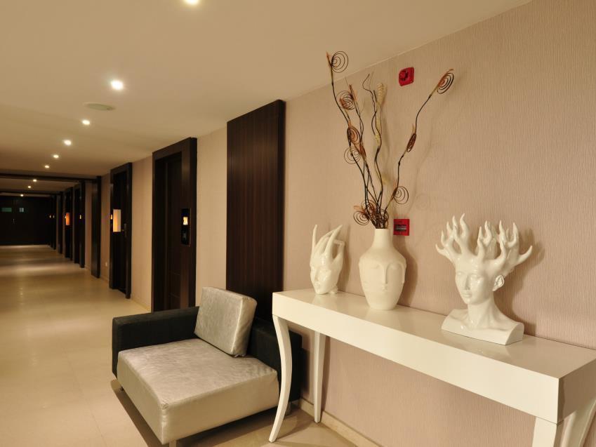 Hotel Vijay Parkinn, Gandhipuram, Коямпутур Екстер'єр фото